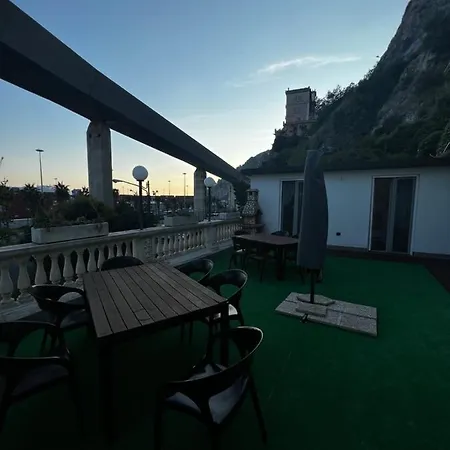 Beb Dell Arechi Bed & Breakfast Salerno Exterior photo